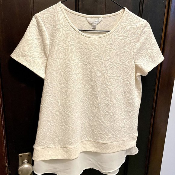 ⭐️HP!!⭐️Charming Charlie White Short Sleeve Top with (S) - Picture 3 of 6